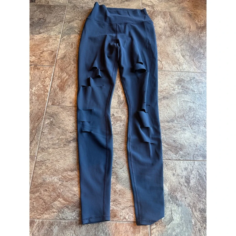 ALO YOGA Rich Navy Ripped Warrior High‎ Waisted Leggings Size SMALL
